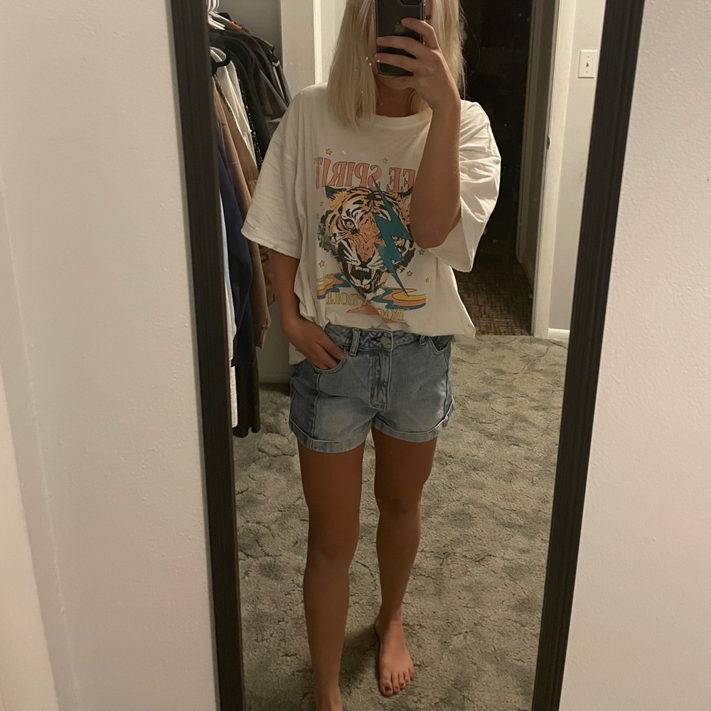 Multi Jean, multi color, high rise, white wash, mom jean shorts.